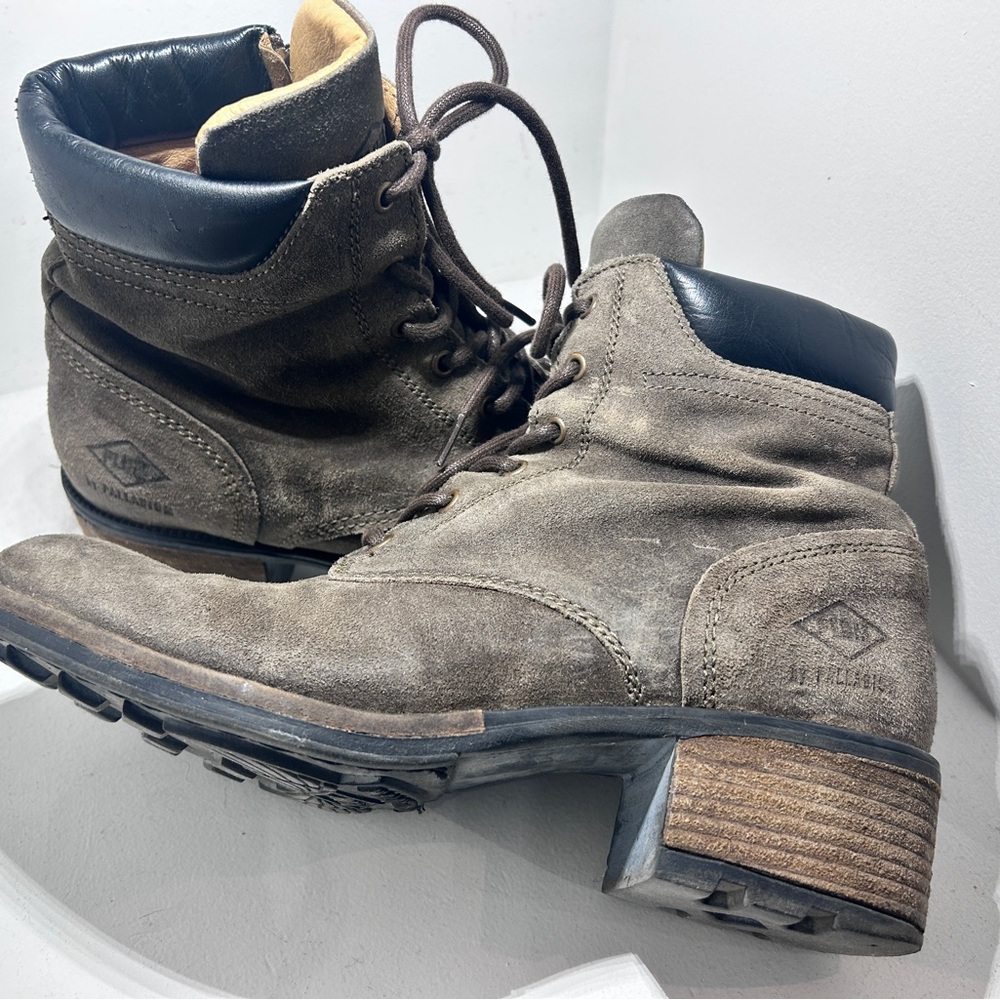 Palladium boots- women’s 9